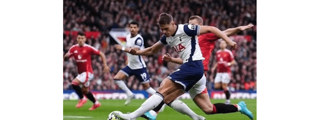 Manchester United hävisi kotonaan Tottenhamille 0-3